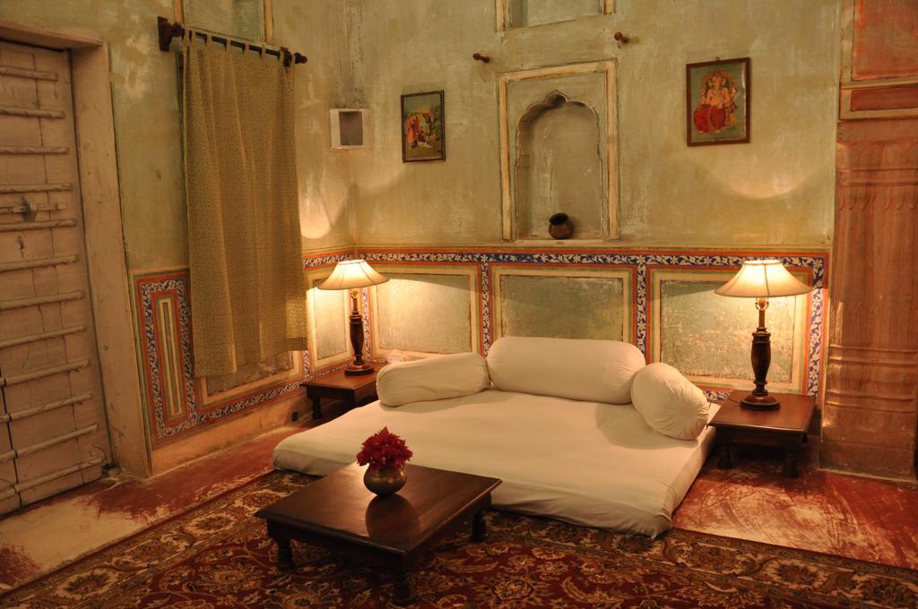 Hotel Chobdar Haveli Мандава Екстер'єр фото